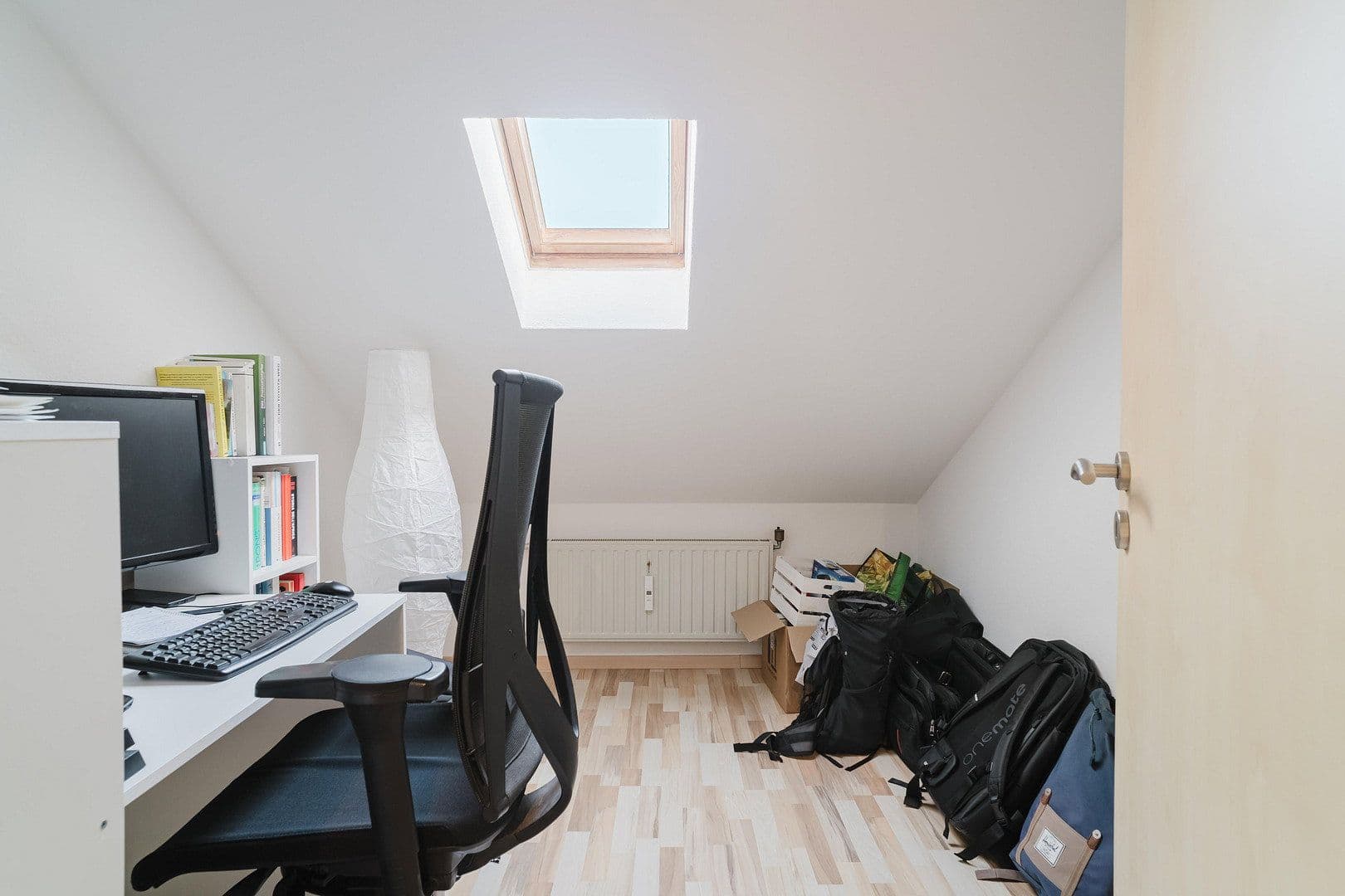 Prenájom bytu 4-izbový 84 m², Hohenzollernstraße, Koblenz, Porýnie-Falcko Prenájom bytu 4-izbový 84 m², Hohenzollernstraße, Koblenz, Porýnie-Falcko