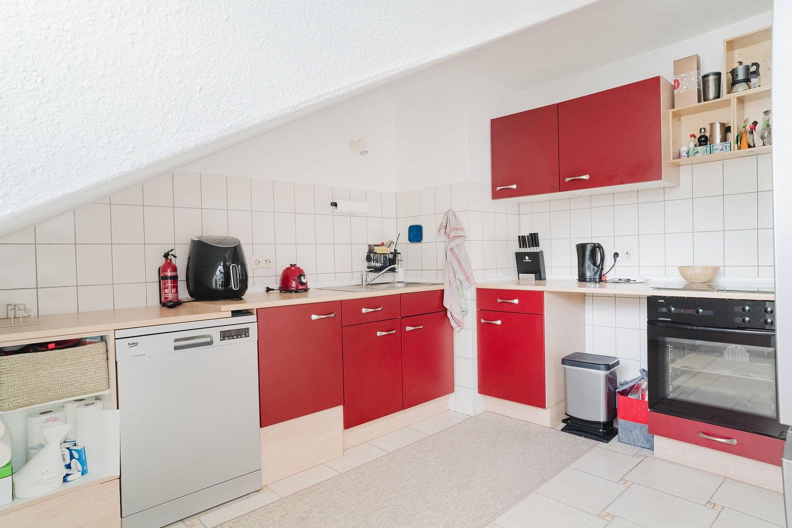 Prenájom bytu 4-izbový 84 m², Hohenzollernstraße, Koblenz, Porýnie-Falcko Prenájom bytu 4-izbový 84 m², Hohenzollernstraße, Koblenz, Porýnie-Falcko