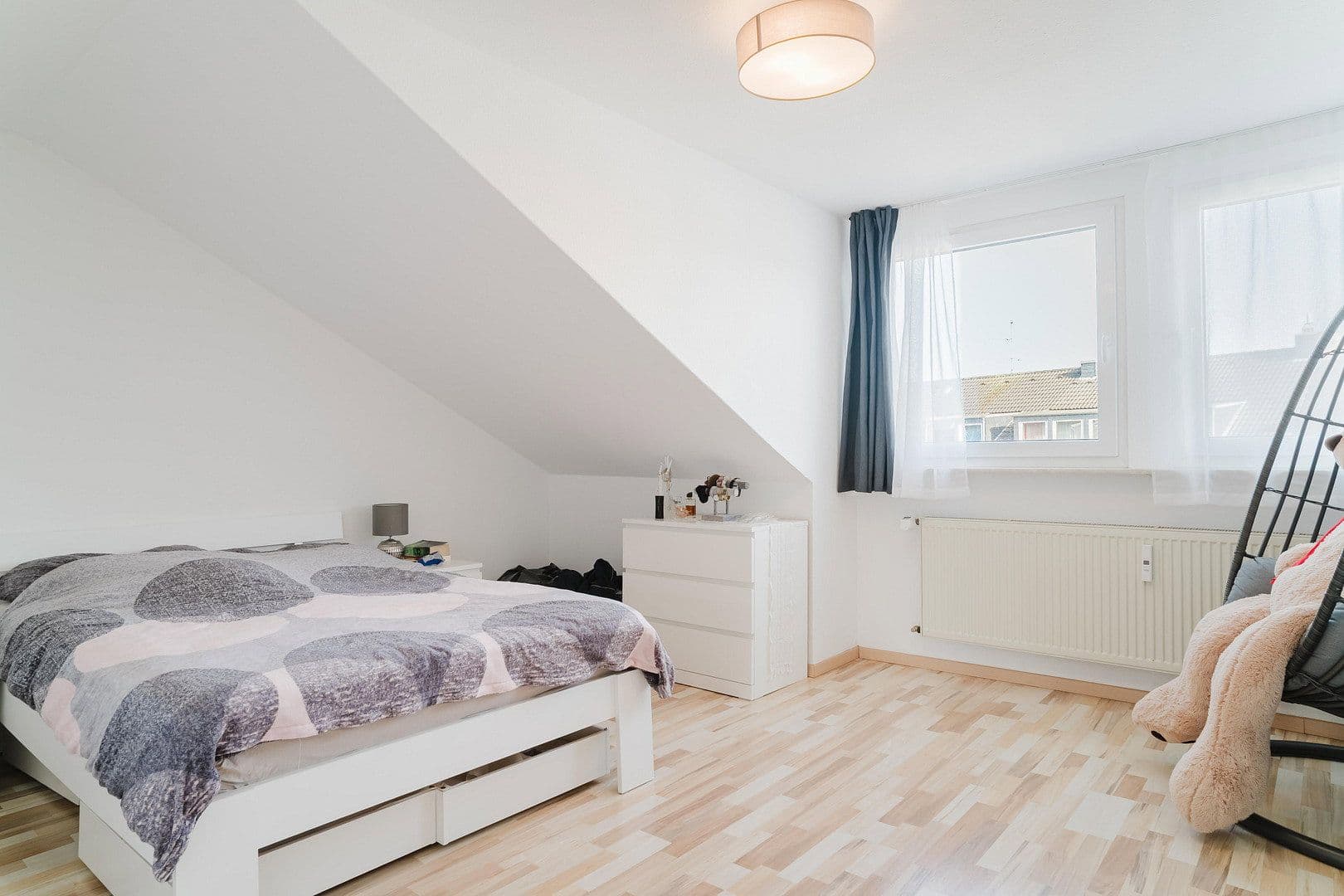 Prenájom bytu 4-izbový 84 m², Hohenzollernstraße, Koblenz, Porýnie-Falcko Prenájom bytu 4-izbový 84 m², Hohenzollernstraße, Koblenz, Porýnie-Falcko