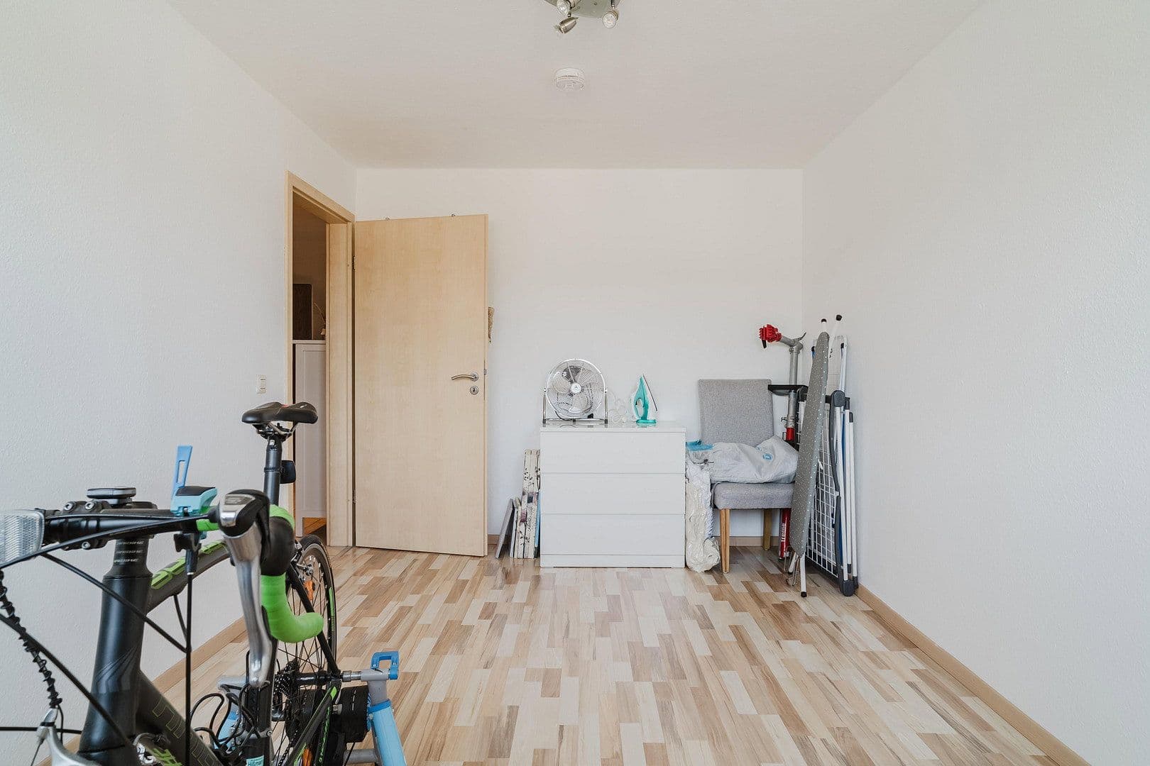 Prenájom bytu 4-izbový 84 m², Hohenzollernstraße, Koblenz, Porýnie-Falcko Prenájom bytu 4-izbový 84 m², Hohenzollernstraße, Koblenz, Porýnie-Falcko