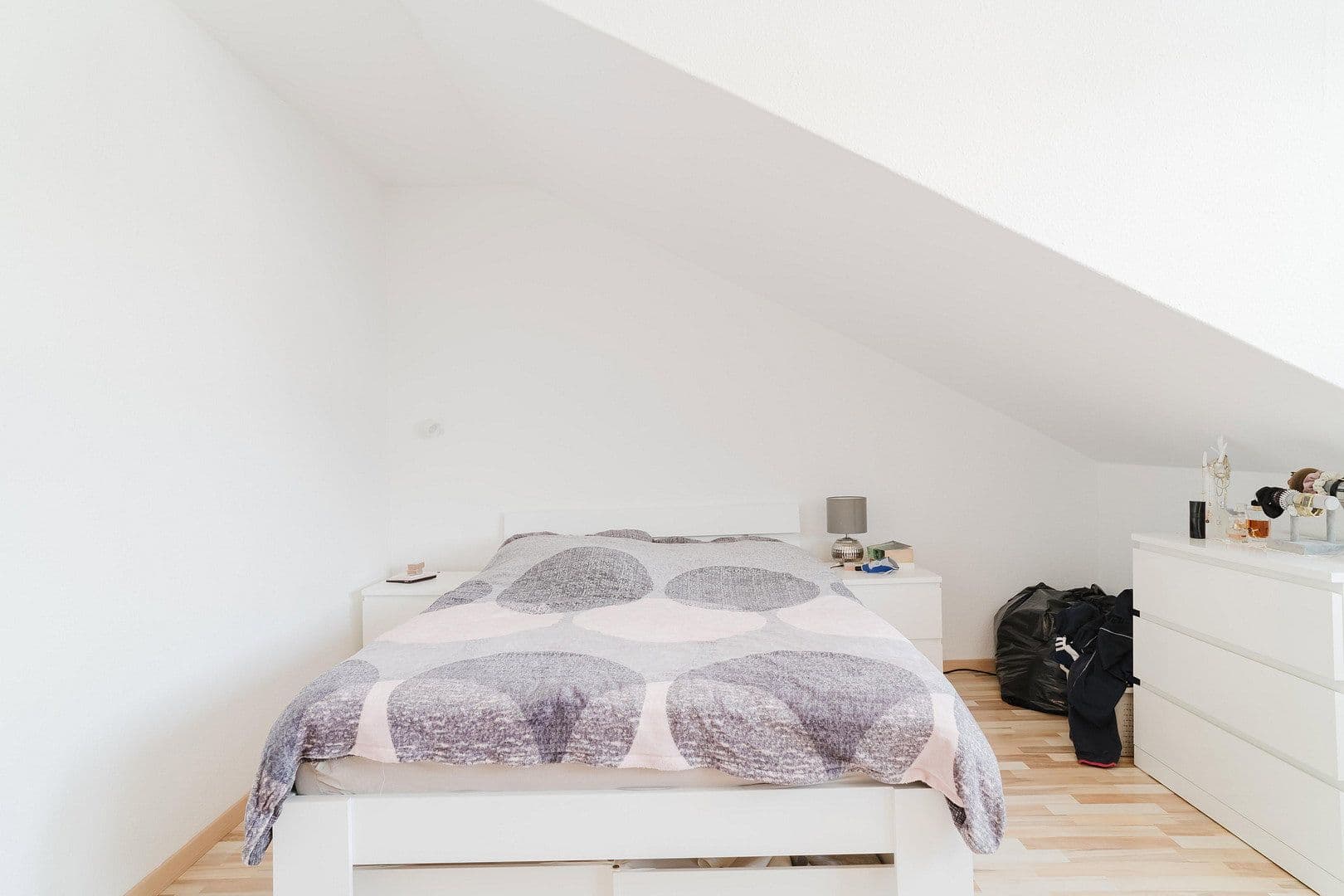 Prenájom bytu 4-izbový 84 m², Hohenzollernstraße, Koblenz, Porýnie-Falcko Prenájom bytu 4-izbový 84 m², Hohenzollernstraße, Koblenz, Porýnie-Falcko
