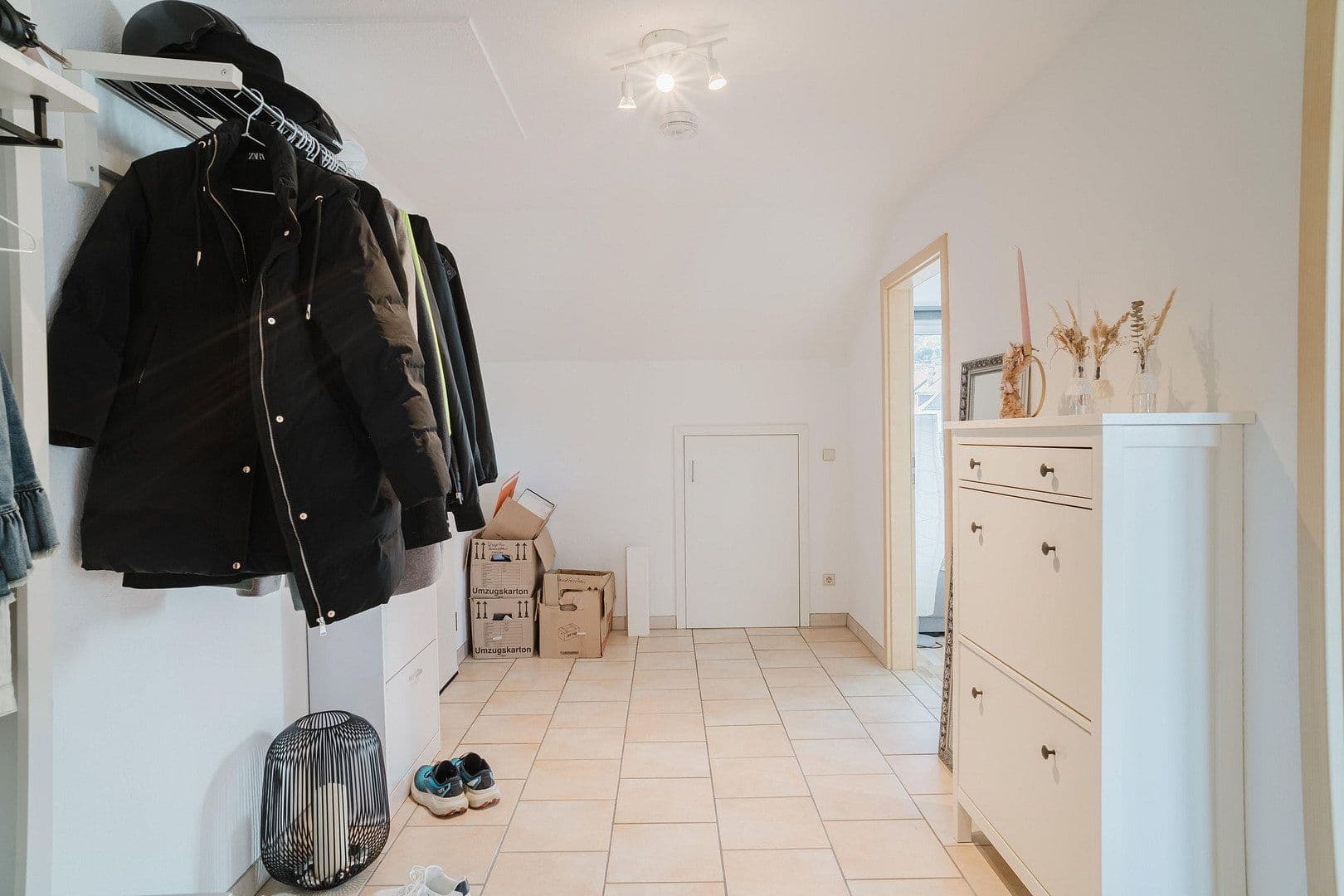 Prenájom bytu 4-izbový 84 m², Hohenzollernstraße, Koblenz, Porýnie-Falcko Prenájom bytu 4-izbový 84 m², Hohenzollernstraße, Koblenz, Porýnie-Falcko
