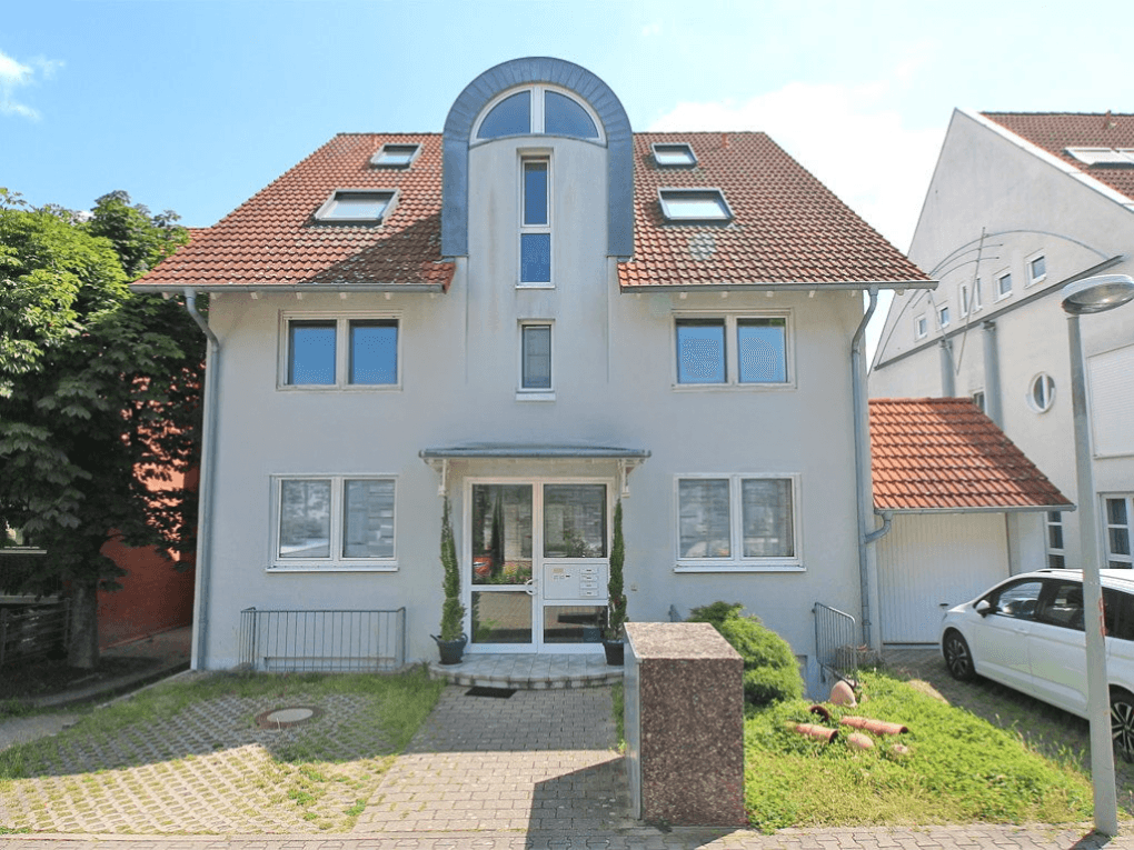 Prenájom bytu 5-izbový 125 m², Brunhildestrasse 22, Mannheim, Bádensko-Wurttembersko Prenájom bytu 5-izbový 125 m², Brunhildestrasse 22, Mannheim, Bádensko-Wurttembersko