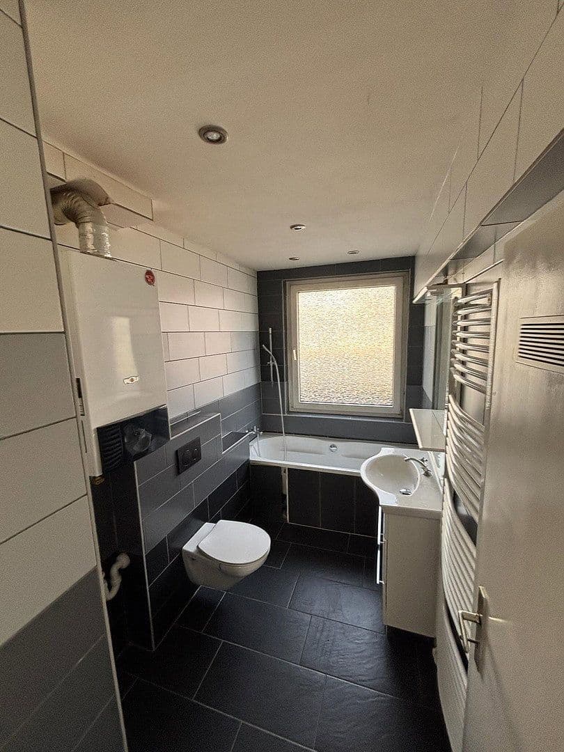 Predaj bytu 2-izbový 65 m², Düsseldorf, Severné Porýnie - Westfálsko Predaj bytu 2-izbový 65 m², Düsseldorf, Severné Porýnie - Westfálsko