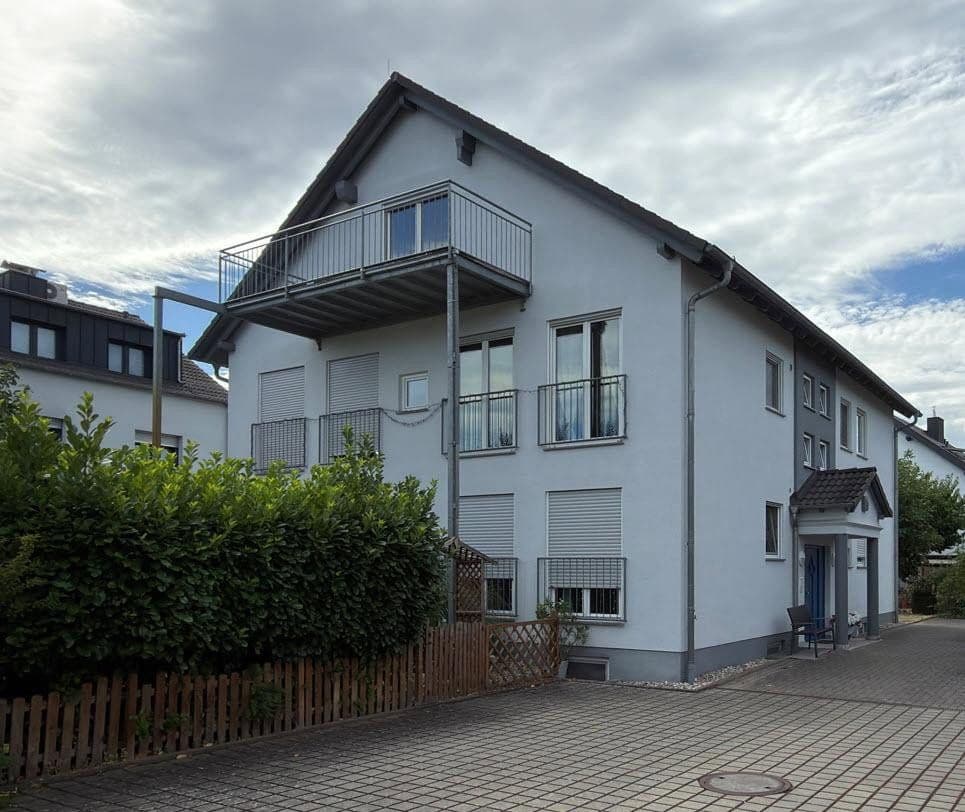 Prenájom bytu 3-izbový 85 m², Hainburg, Hesensko Prenájom bytu 3-izbový 85 m², Hainburg, Hesensko
