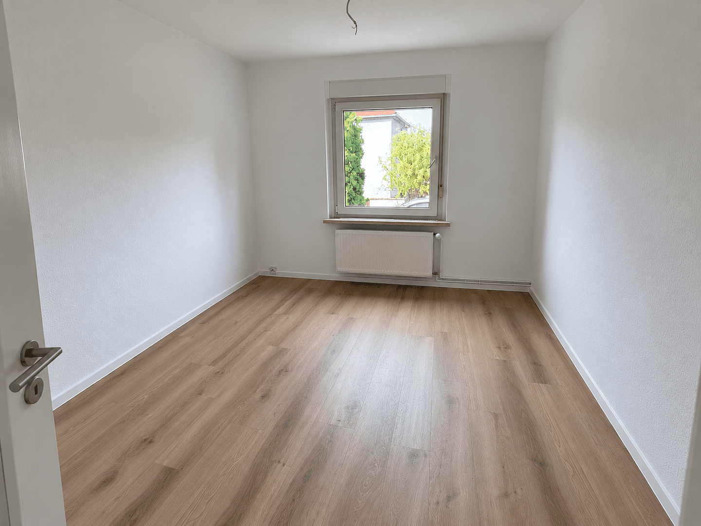 Prenájom domu 130 m², pozemok 980 m², Dresden Weixdorf, Sasko Prenájom domu 130 m², pozemok 980 m², Dresden Weixdorf, Sasko