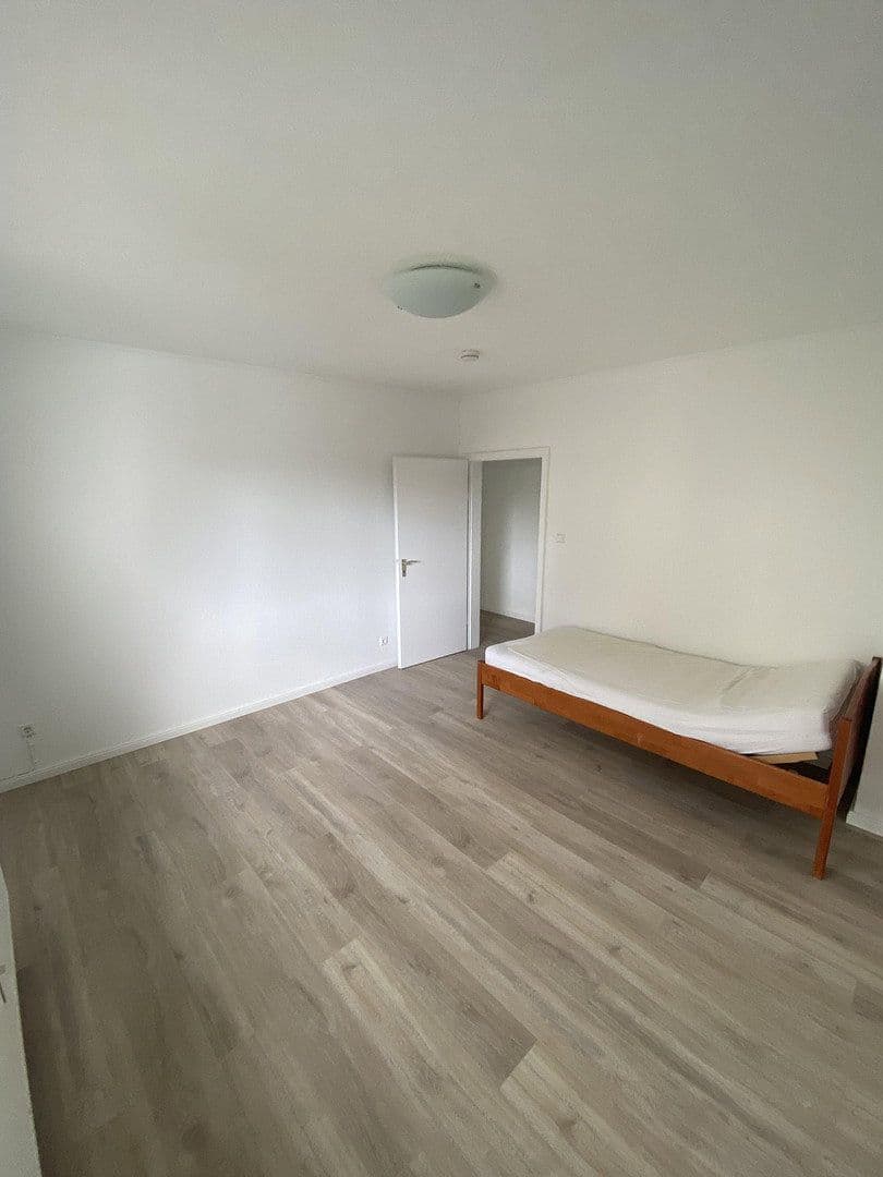 Prenájom bytu 2-izbový 65 m², Kurfürstenstraße 20, Schwetzingen, Bádensko-Wurttembersko Prenájom bytu 2-izbový 65 m², Kurfürstenstraße 20, Schwetzingen, Bádensko-Wurttembersko