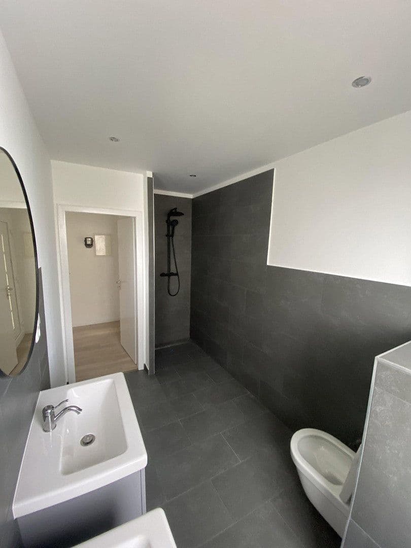 Prenájom bytu 2-izbový 65 m², Kurfürstenstraße 20, Schwetzingen, Bádensko-Wurttembersko Prenájom bytu 2-izbový 65 m², Kurfürstenstraße 20, Schwetzingen, Bádensko-Wurttembersko