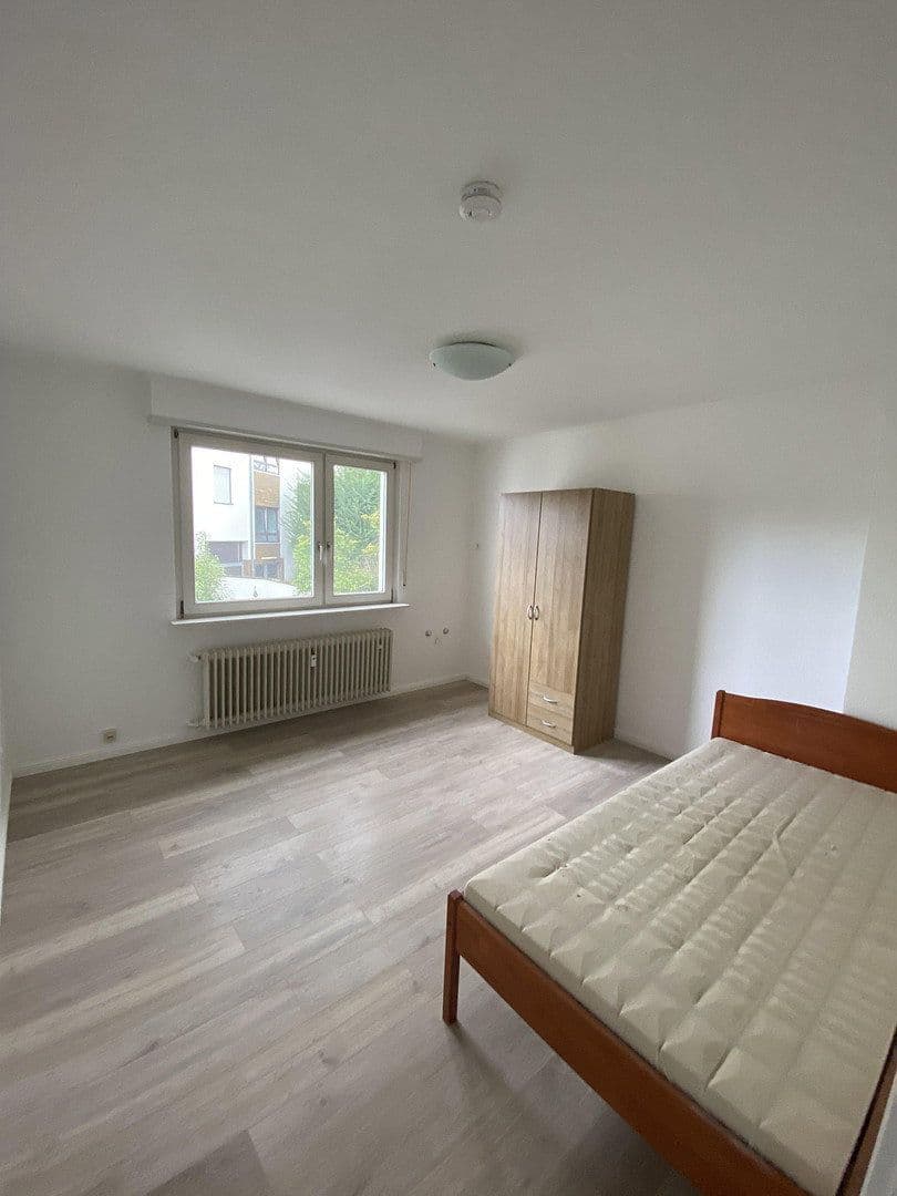 Prenájom bytu 2-izbový 65 m², Kurfürstenstraße 20, Schwetzingen, Bádensko-Wurttembersko Prenájom bytu 2-izbový 65 m², Kurfürstenstraße 20, Schwetzingen, Bádensko-Wurttembersko