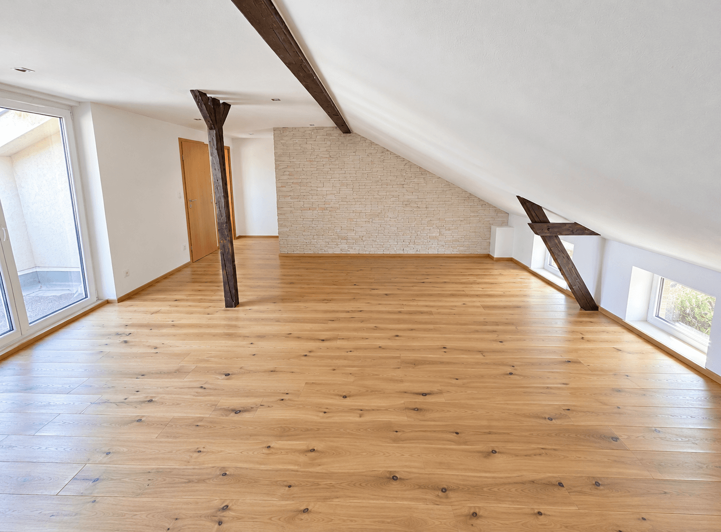 Prenájom bytu 5-izbový 105 m², Kaakstraße 21, Wilhelmshaven, Dolné Sasko Prenájom bytu 5-izbový 105 m², Kaakstraße 21, Wilhelmshaven, Dolné Sasko