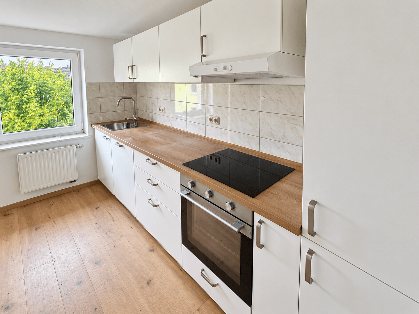 Prenájom bytu 5-izbový 105 m², Kaakstraße 21, Wilhelmshaven, Dolné Sasko Prenájom bytu 5-izbový 105 m², Kaakstraße 21, Wilhelmshaven, Dolné Sasko