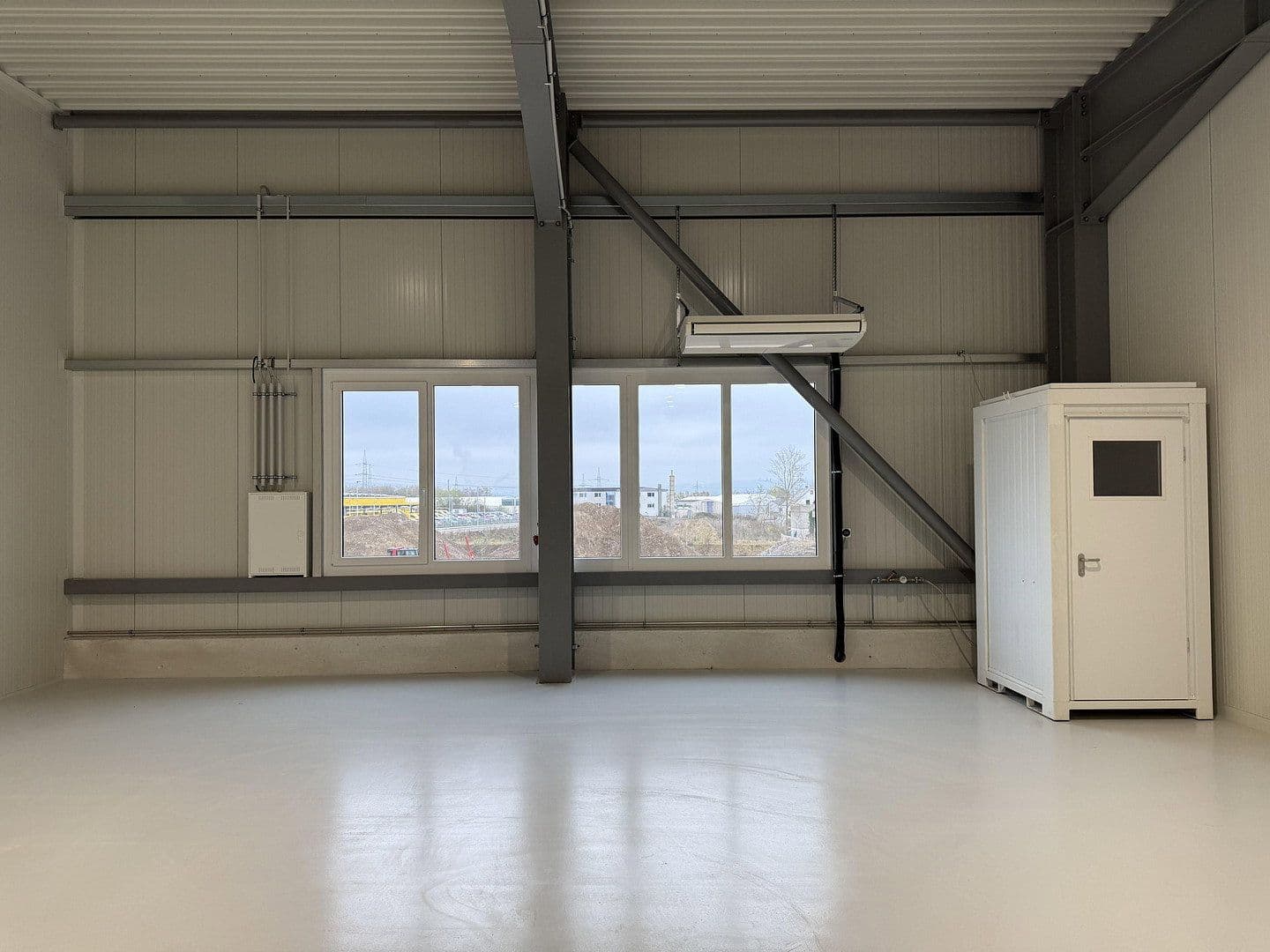 Prenájom nebytového priestoru 350 m², Löhrstraße, Andernach, Porýnie-Falcko Prenájom nebytového priestoru 350 m², Löhrstraße, Andernach, Porýnie-Falcko