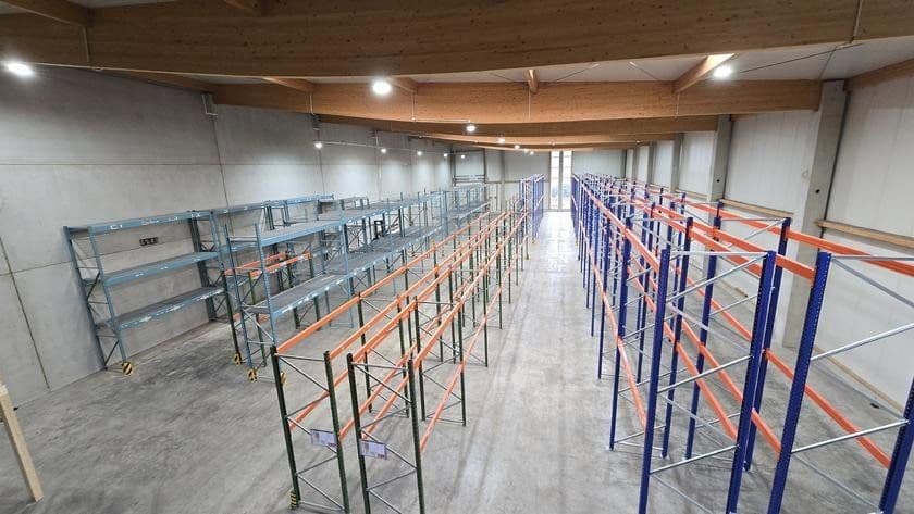 Prenájom nebytového priestoru 1.206 m², Egelsees 13, Siegenburg, Bavorsko Prenájom nebytového priestoru 1.206 m², Egelsees 13, Siegenburg, Bavorsko