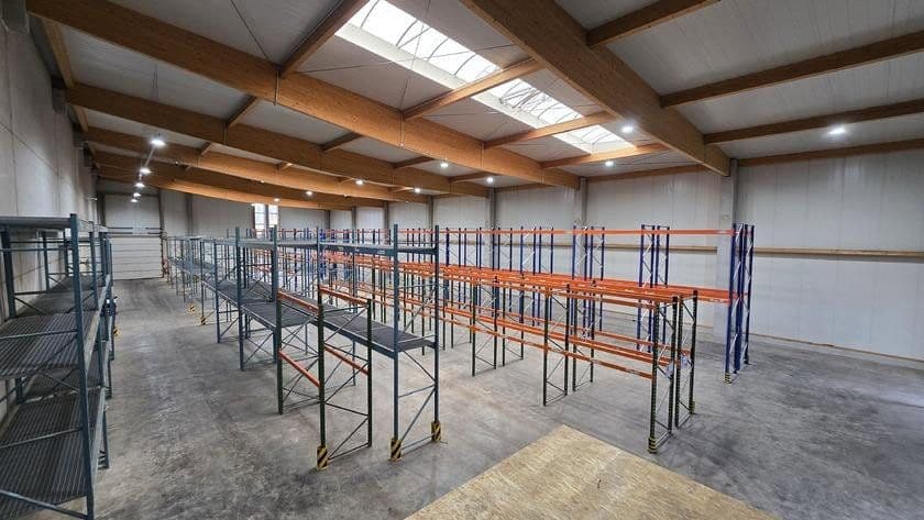 Prenájom nebytového priestoru 1.206 m², Egelsees 13, Siegenburg, Bavorsko Prenájom nebytového priestoru 1.206 m², Egelsees 13, Siegenburg, Bavorsko