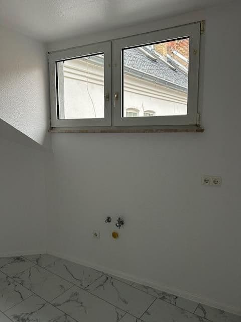 Prenájom bytu 2-izbový 77 m², Wiesbaden, Hesensko Prenájom bytu 2-izbový 77 m², Wiesbaden, Hesensko