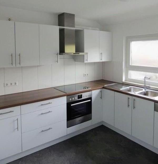 Prenájom bytu 3-izbový 92 m², Mössingen, Bádensko-Wurttembersko Prenájom bytu 3-izbový 92 m², Mössingen, Bádensko-Wurttembersko