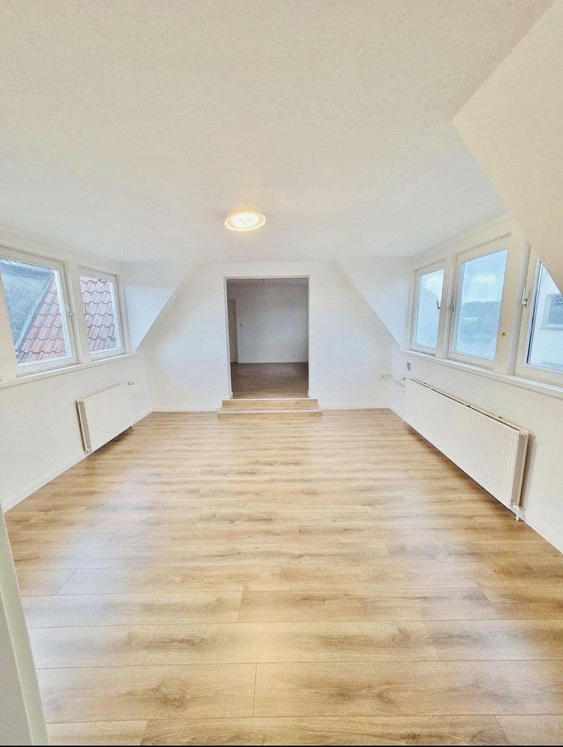 Prenájom bytu 3-izbový 92 m², Gifhorn, Dolné Sasko Prenájom bytu 3-izbový 92 m², Gifhorn, Dolné Sasko