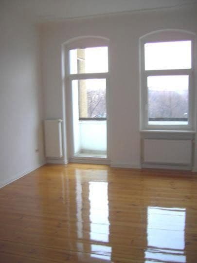 Prenájom bytu 4-izbový 114 m², Berlin, Berlín Prenájom bytu 4-izbový 114 m², Berlin, Berlín