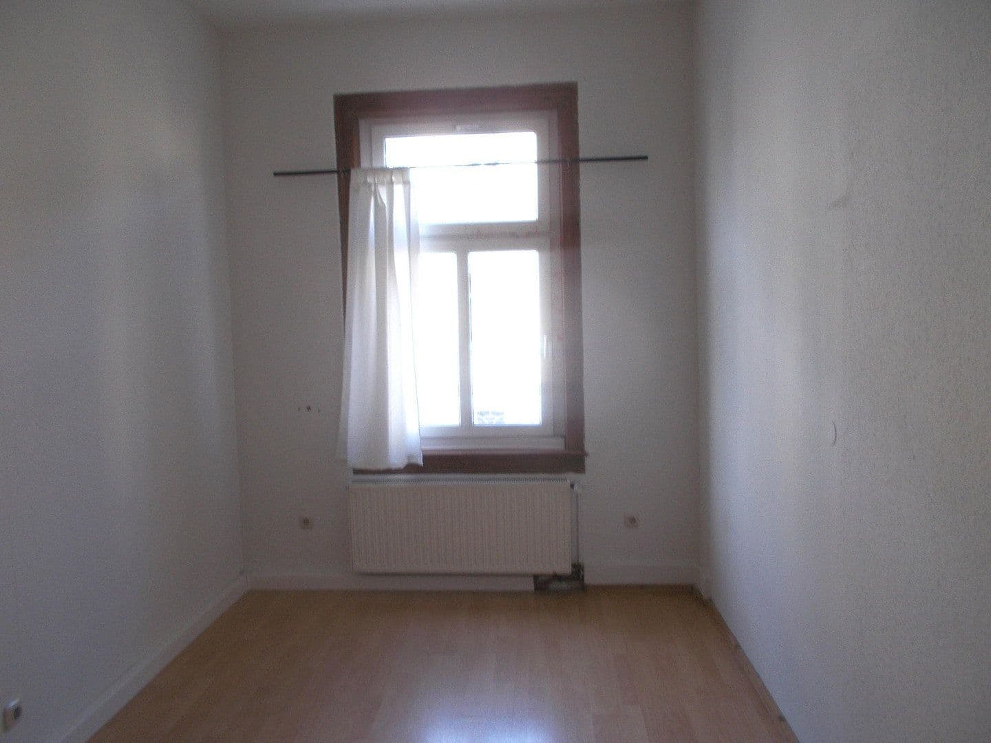 Prenájom bytu 1-izbový 16 m², Trierer Straße 33, Weimar, Durínsko Prenájom bytu 1-izbový 16 m², Trierer Straße 33, Weimar, Durínsko