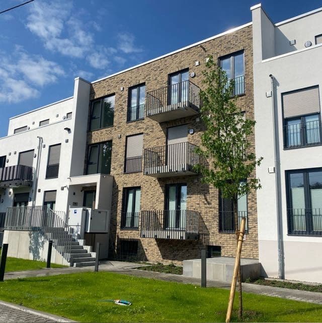 Prenájom bytu 1-izbový 32 m², Frankfurt, Hesensko Prenájom bytu 1-izbový 32 m², Frankfurt, Hesensko