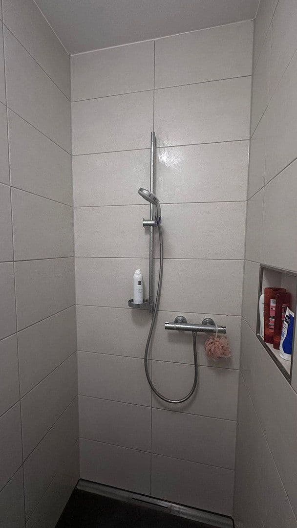Prenájom bytu 1-izbový 32 m², Frankfurt, Hesensko Prenájom bytu 1-izbový 32 m², Frankfurt, Hesensko
