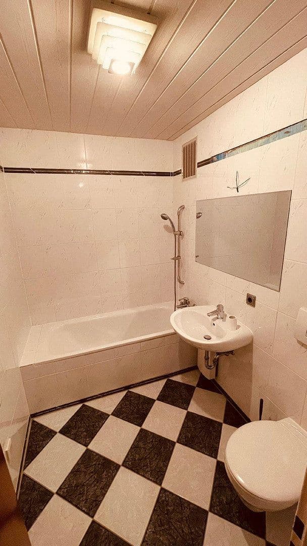 Predaj bytu 4-izbový 90 m², Gräfelfinger Str., München, Bavorsko Predaj bytu 4-izbový 90 m², Gräfelfinger Str., München, Bavorsko