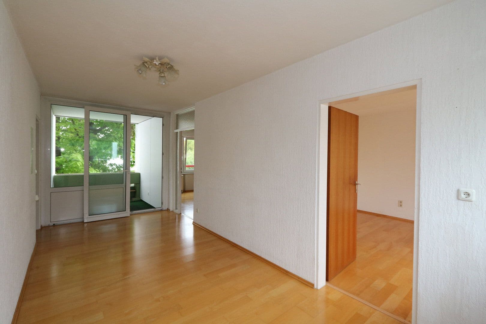 Predaj bytu 4-izbový 90 m², Gräfelfinger Str., München, Bavorsko Predaj bytu 4-izbový 90 m², Gräfelfinger Str., München, Bavorsko