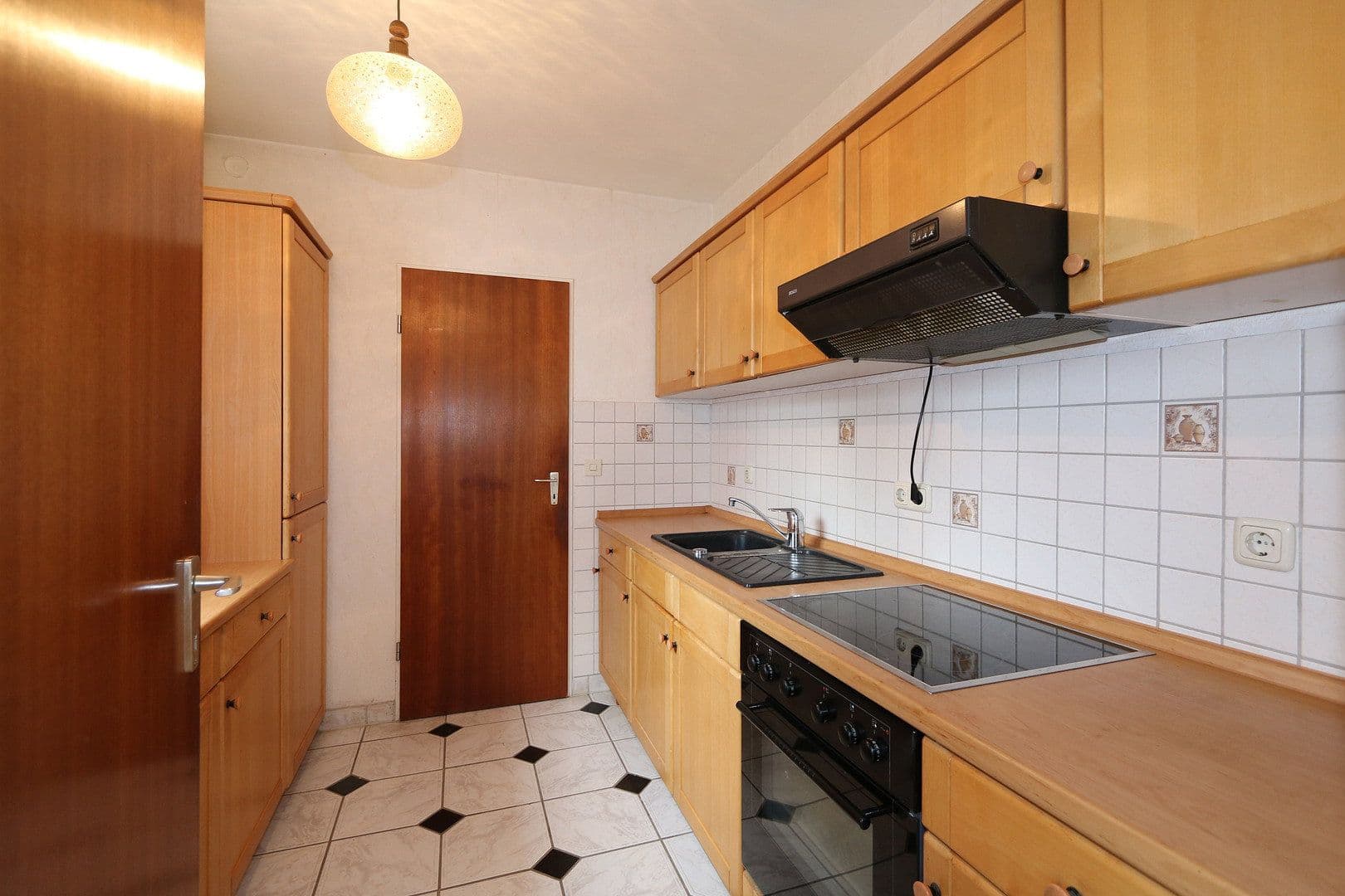 Predaj bytu 4-izbový 90 m², Gräfelfinger Str., München, Bavorsko Predaj bytu 4-izbový 90 m², Gräfelfinger Str., München, Bavorsko