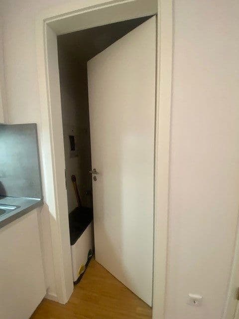 Prenájom bytu 2-izbový 53 m², Frankfurt am Main, Hesensko Prenájom bytu 2-izbový 53 m², Frankfurt am Main, Hesensko