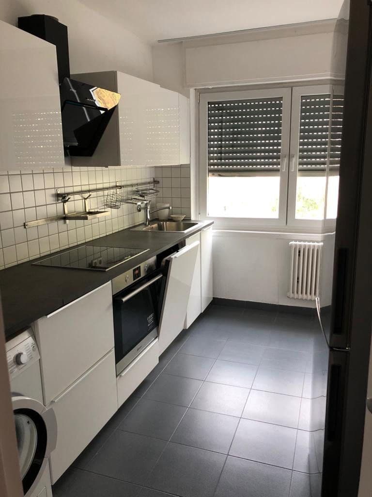 Prenájom bytu 2-izbový 54 m², Karlsruhe, Bádensko-Wurttembersko Prenájom bytu 2-izbový 54 m², Karlsruhe, Bádensko-Wurttembersko