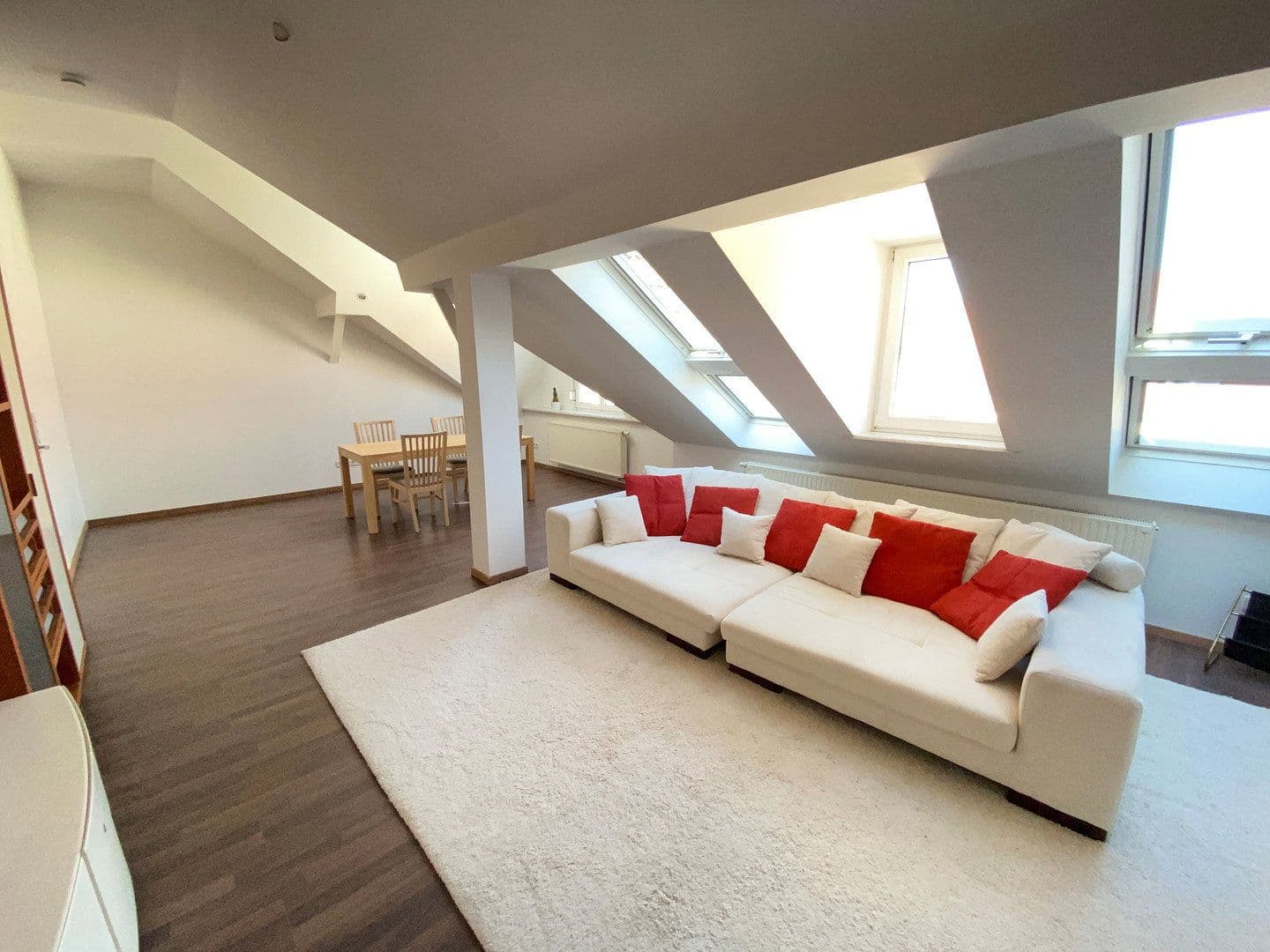 Prenájom bytu 3-izbový 96 m², Hastverstraße, Nürnberg, Bavorsko Prenájom bytu 3-izbový 96 m², Hastverstraße, Nürnberg, Bavorsko