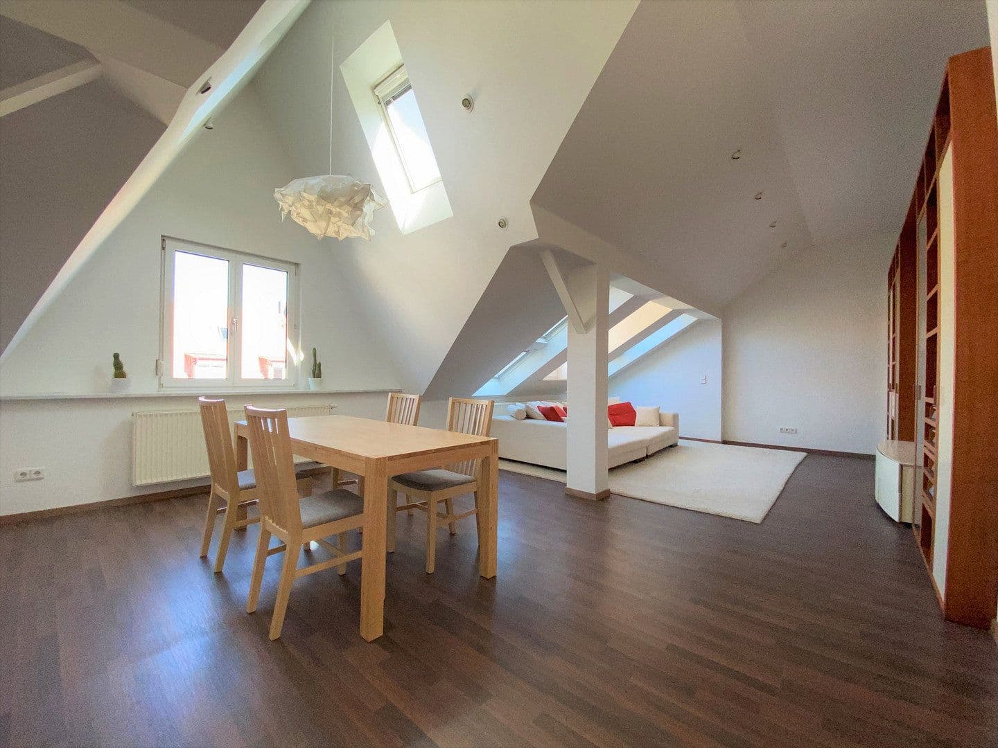 Prenájom bytu 3-izbový 96 m², Hastverstraße, Nürnberg, Bavorsko Prenájom bytu 3-izbový 96 m², Hastverstraße, Nürnberg, Bavorsko