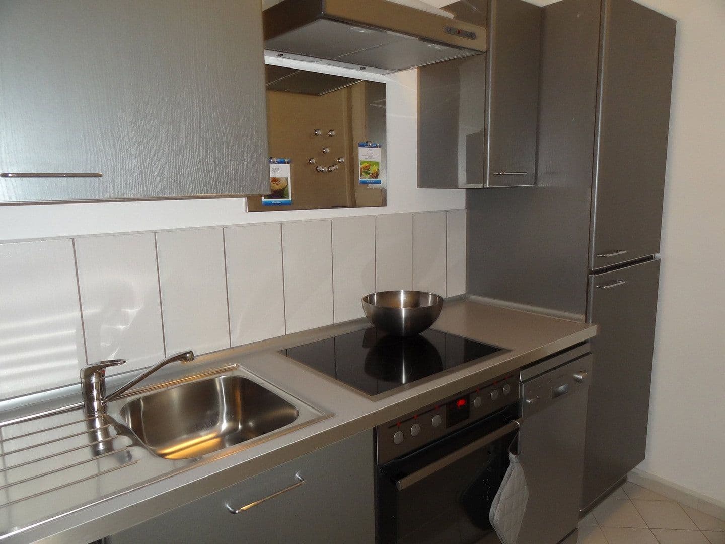 Prenájom bytu 2-izbový 48 m², Budapesterstr. 7/9, Berlin OT Tiergarten, Berlín Prenájom bytu 2-izbový 48 m², Budapesterstr. 7/9, Berlin OT Tiergarten, Berlín