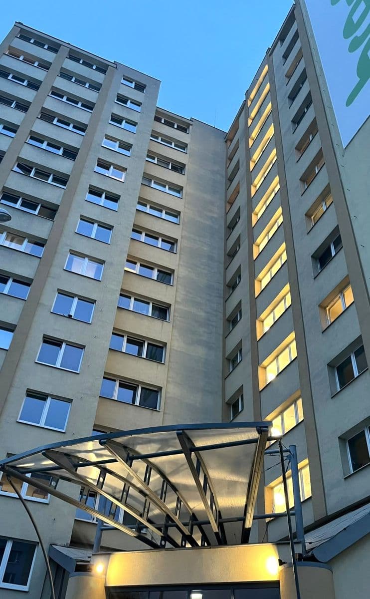 Prenájom bytu 1-izbový 24 m², Děčínská, Praha, Praha Prenájom bytu 1-izbový 24 m², Děčínská, Praha, Praha