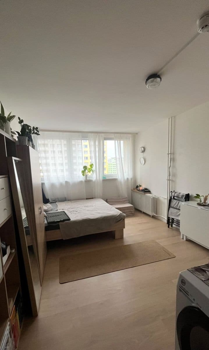 Prenájom bytu 1-izbový 24 m², Děčínská, Praha, Praha Prenájom bytu 1-izbový 24 m², Děčínská, Praha, Praha