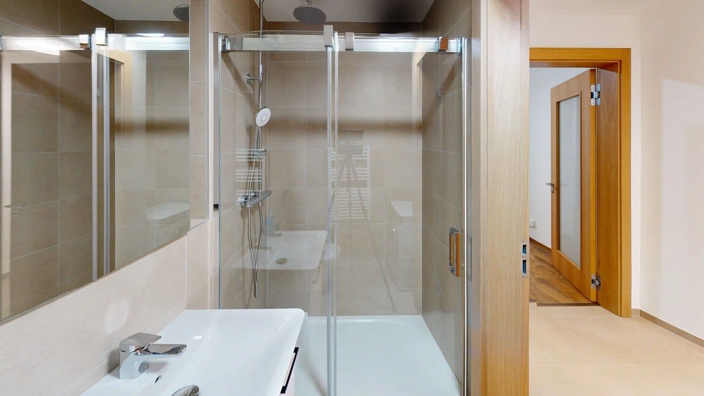Prenájom bytu 1-izbový 33 m², Hartigova, Praha, Praha Prenájom bytu 1-izbový 33 m², Hartigova, Praha, Praha