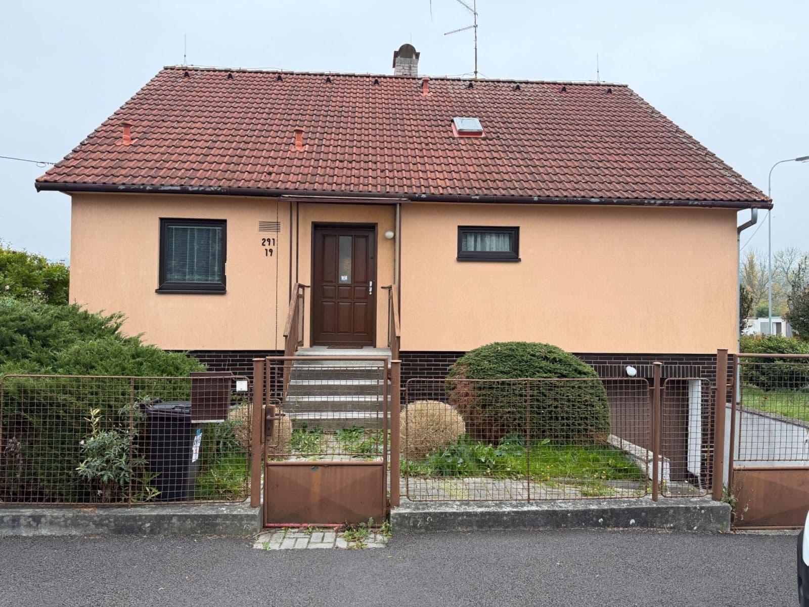 Predaj domu 260 m², pozemok 708 m², V. Meerwalda, Karlovy Vary, Karlovarský kraj Predaj domu 260 m², pozemok 708 m², V. Meerwalda, Karlovy Vary, Karlovarský kraj