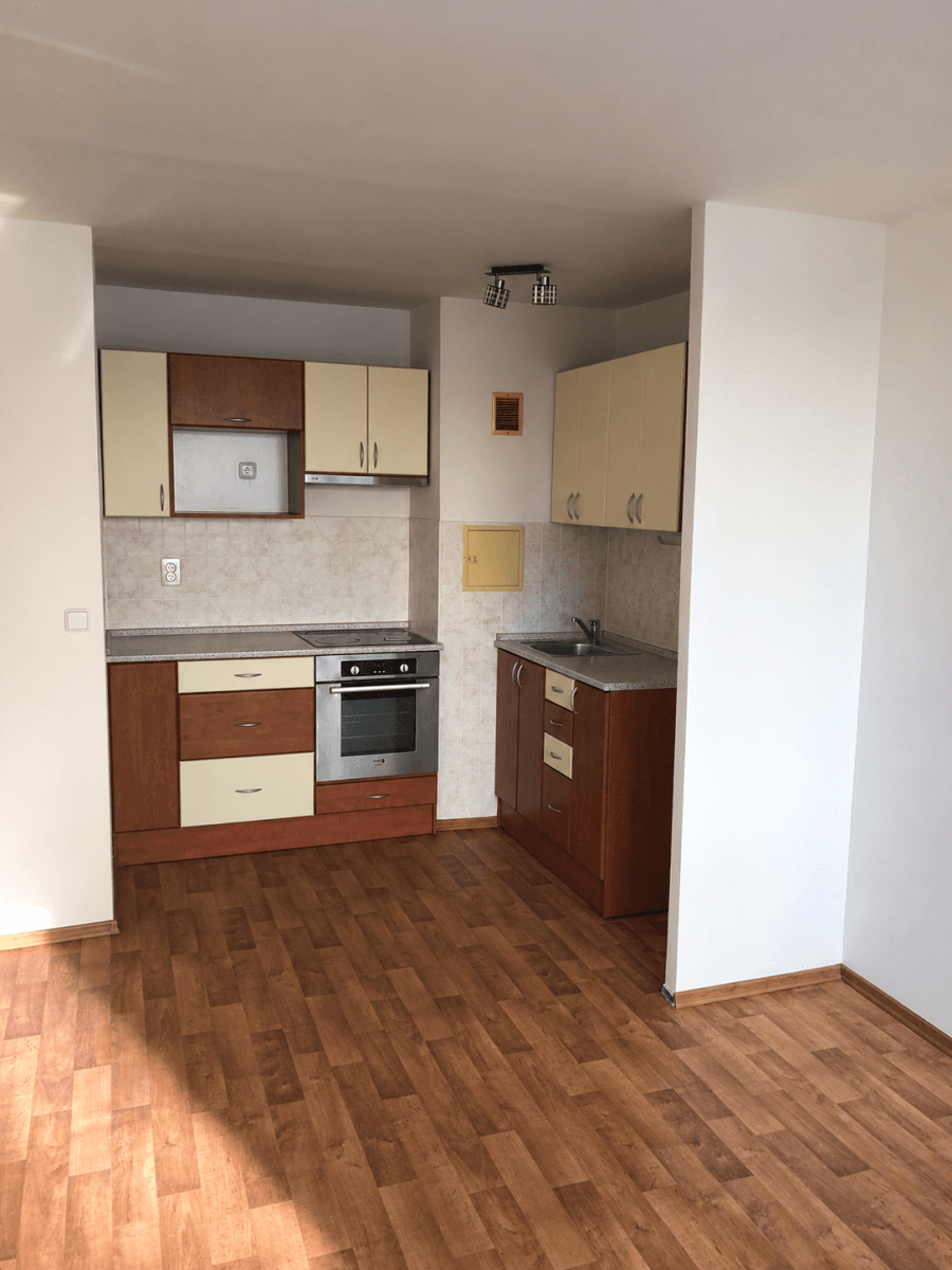 Predaj bytu 2-izbový 40 m², Holandská, Kladno, Středočeský kraj Predaj bytu 2-izbový 40 m², Holandská, Kladno, Středočeský kraj