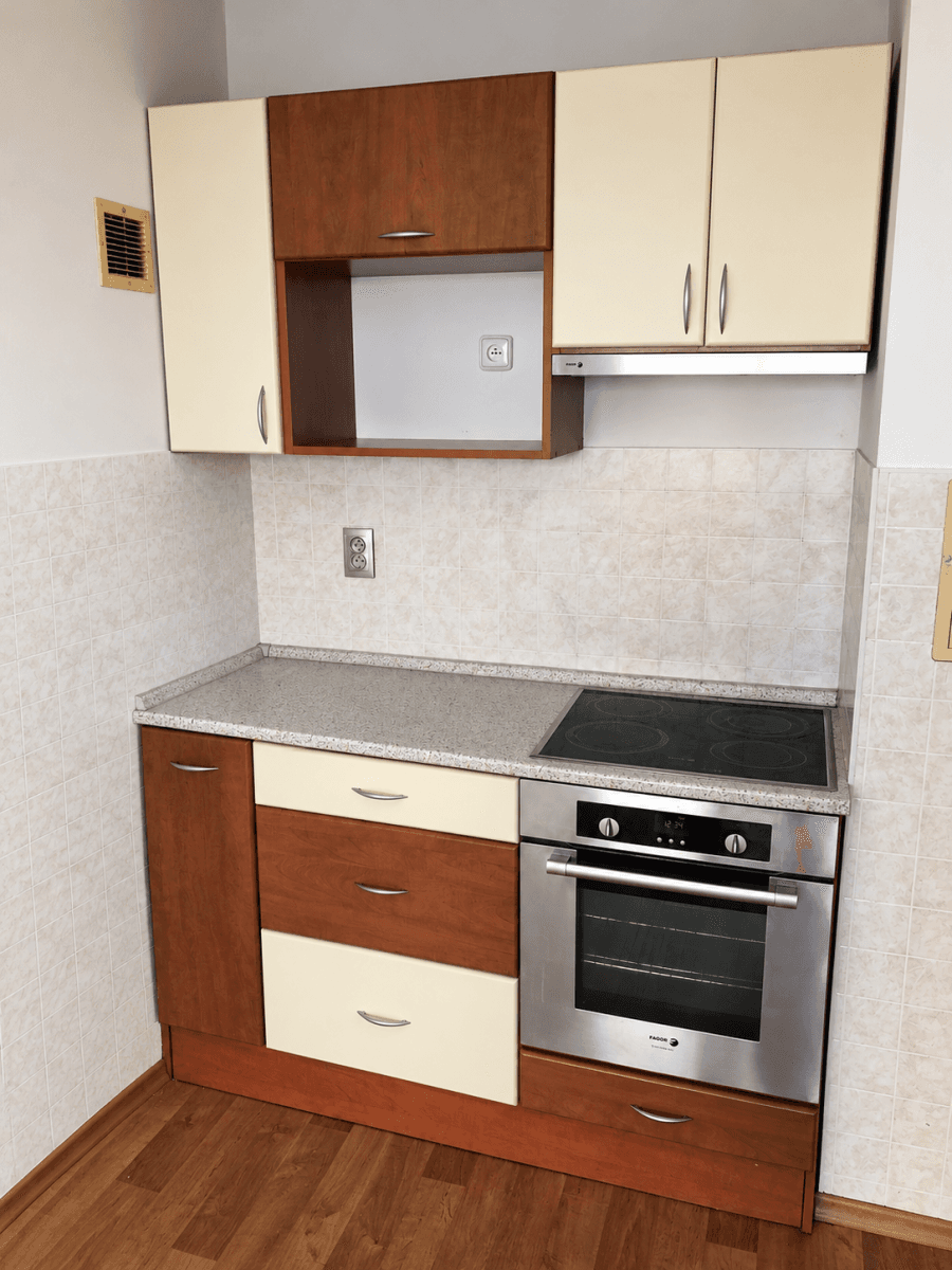 Predaj bytu 2-izbový 40 m², Holandská, Kladno, Středočeský kraj Predaj bytu 2-izbový 40 m², Holandská, Kladno, Středočeský kraj