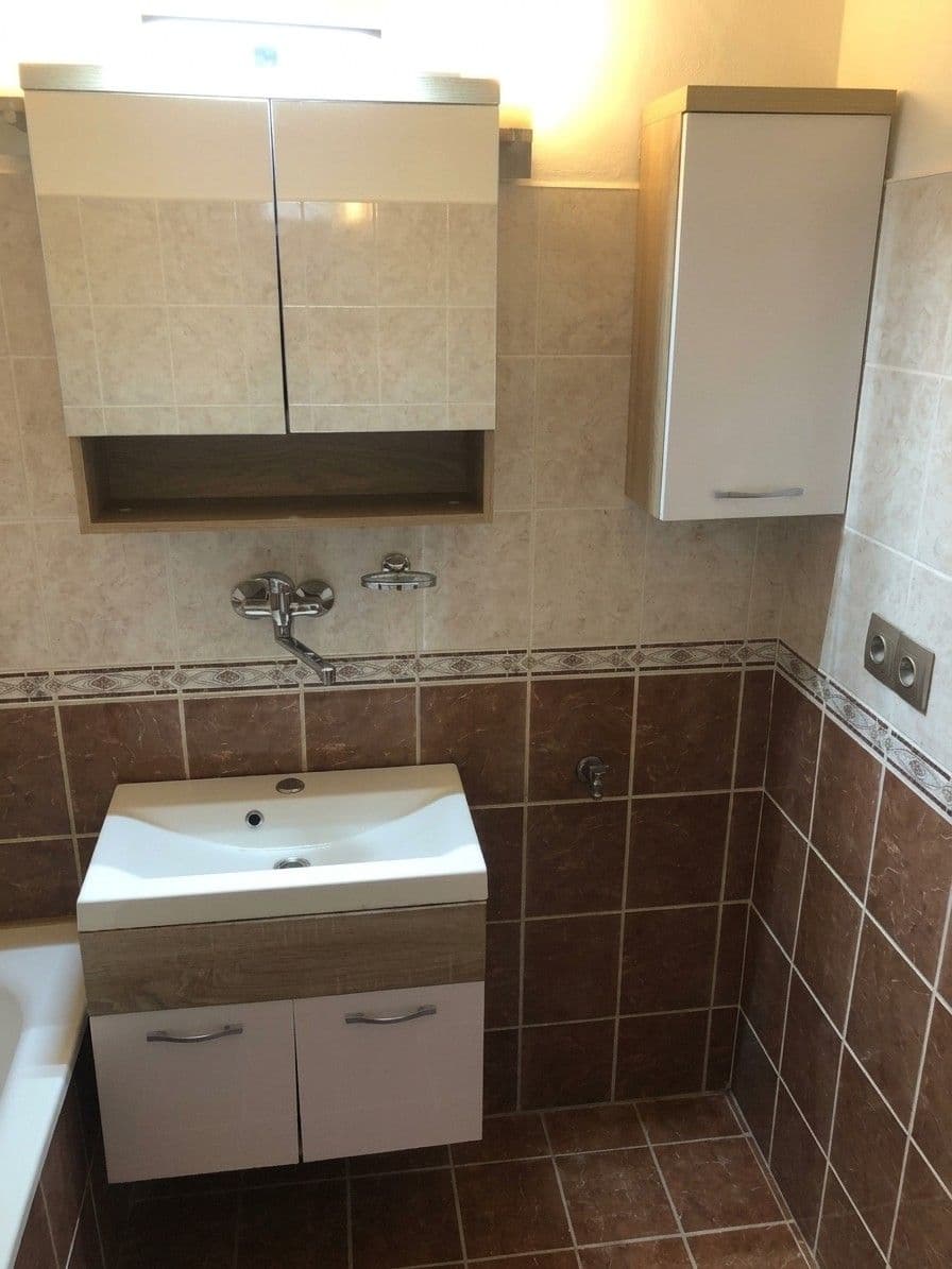 Predaj bytu 2-izbový 40 m², Holandská, Kladno, Středočeský kraj Predaj bytu 2-izbový 40 m², Holandská, Kladno, Středočeský kraj