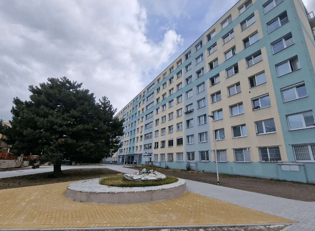 Predaj bytu 2-izbový 40 m², Holandská, Kladno, Středočeský kraj Predaj bytu 2-izbový 40 m², Holandská, Kladno, Středočeský kraj