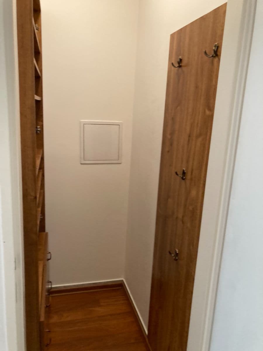 Prenájom bytu 2-izbový 52 m², Zlonická, Praha, Praha Prenájom bytu 2-izbový 52 m², Zlonická, Praha, Praha