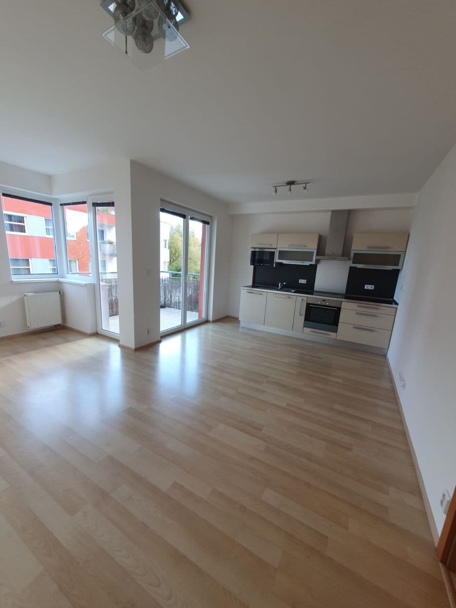 Prenájom bytu 1-izbový 41 m², Nad Akcízem, Praha, Praha Prenájom bytu 1-izbový 41 m², Nad Akcízem, Praha, Praha