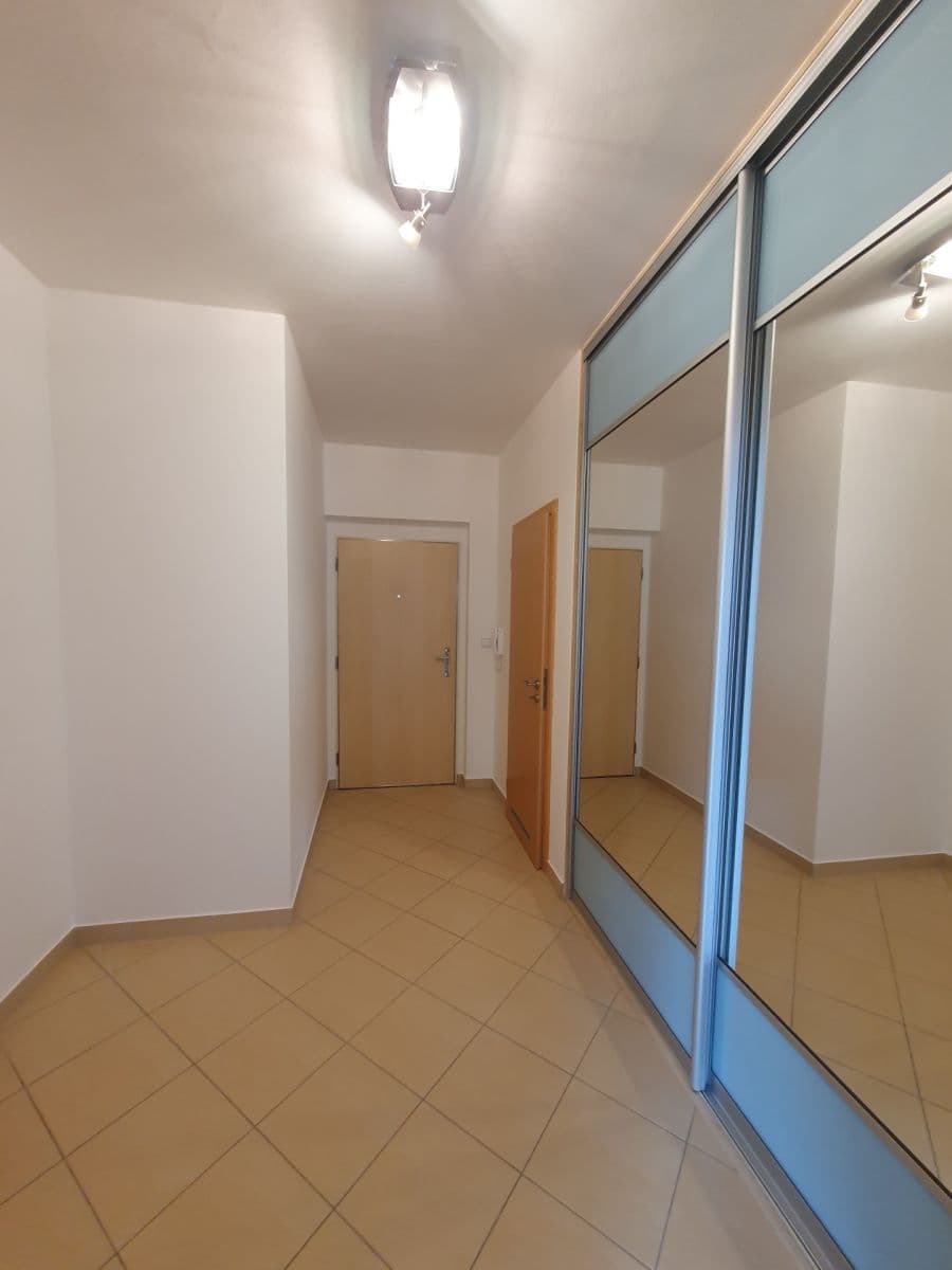 Prenájom bytu 1-izbový 41 m², Nad Akcízem, Praha, Praha Prenájom bytu 1-izbový 41 m², Nad Akcízem, Praha, Praha