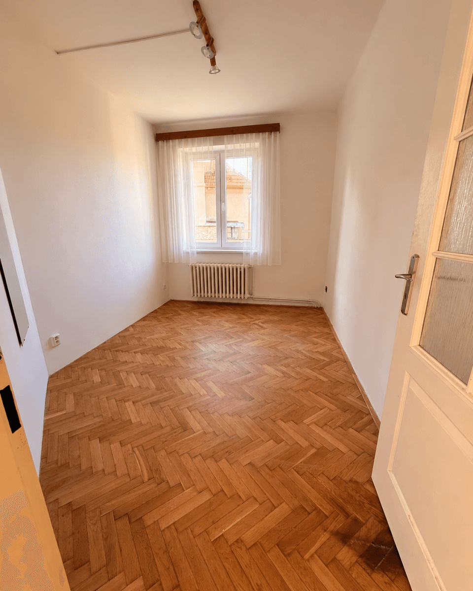 Prenájom bytu 4-izbový 95 m², Bedřicha Smetany, Český Brod, Středočeský kraj Prenájom bytu 4-izbový 95 m², Bedřicha Smetany, Český Brod, Středočeský kraj