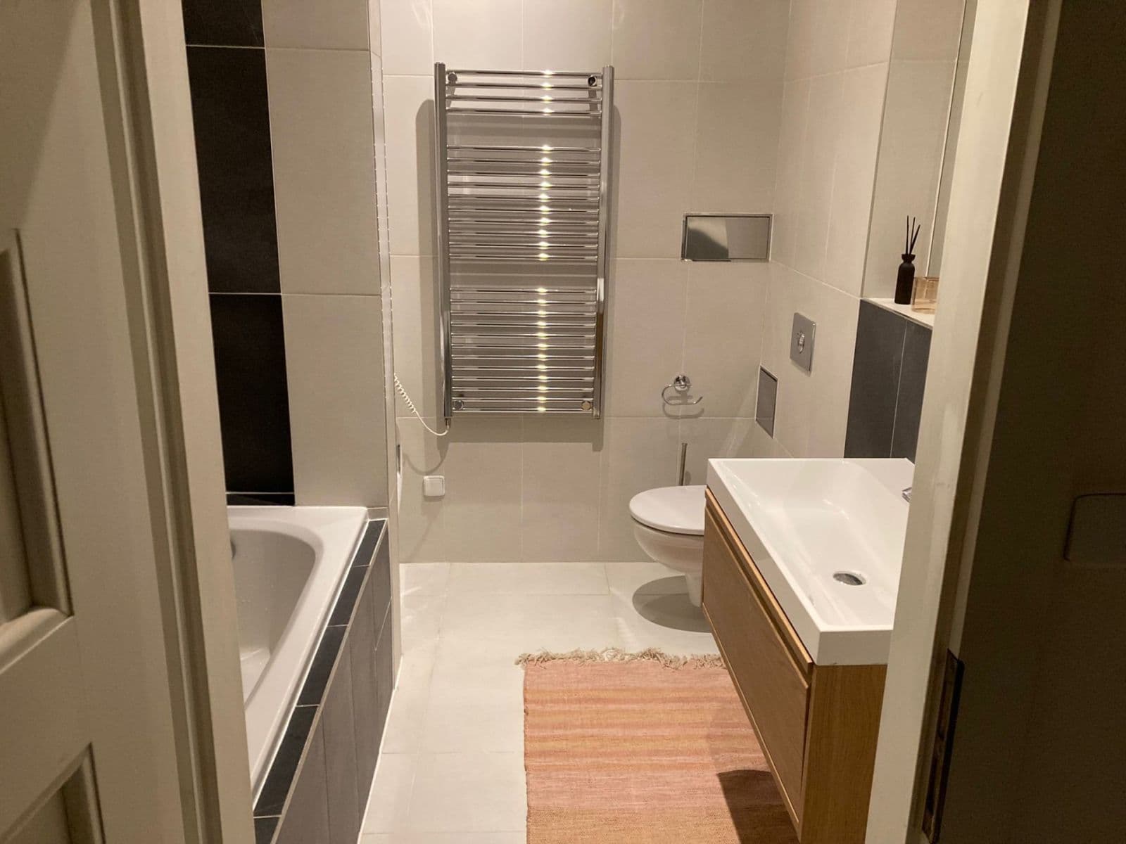 Prenájom bytu 1-izbový 34 m², Na Hutích, Praha, Praha Prenájom bytu 1-izbový 34 m², Na Hutích, Praha, Praha