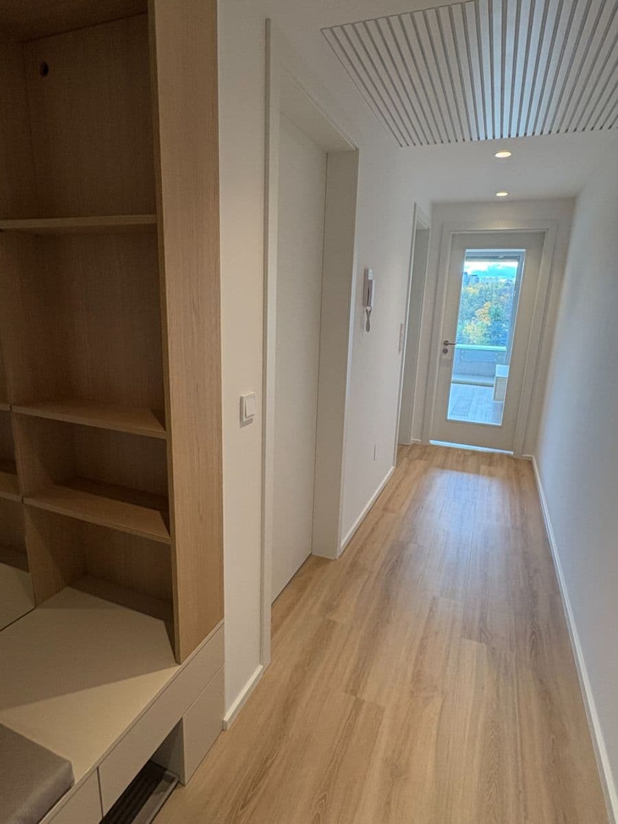 Prenájom bytu 2-izbový 47 m², Práčská, Praha, Praha Prenájom bytu 2-izbový 47 m², Práčská, Praha, Praha