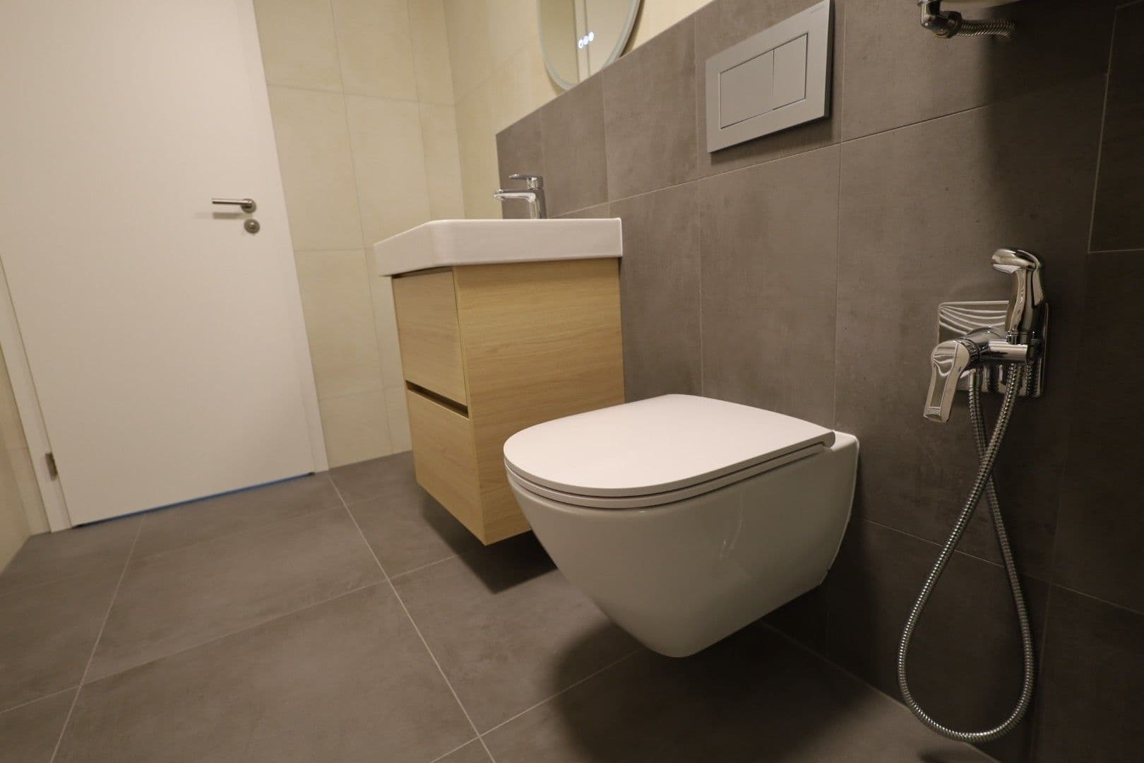 Prenájom bytu 2-izbový 47 m², Práčská, Praha, Praha Prenájom bytu 2-izbový 47 m², Práčská, Praha, Praha