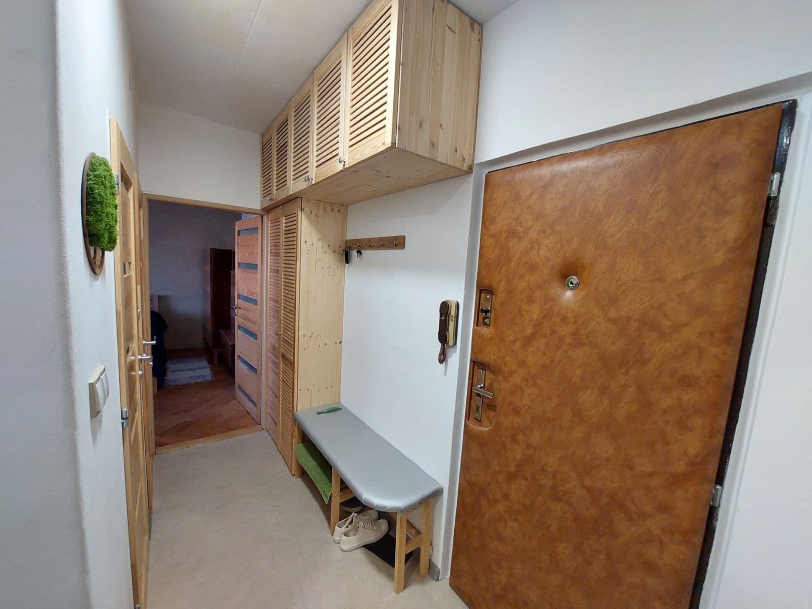 Prenájom bytu 1-izbový 38 m², Narcisová, Košice - mestská časť Západ, Košický kraj Prenájom bytu 1-izbový 38 m², Narcisová, Košice - mestská časť Západ, Košický kraj