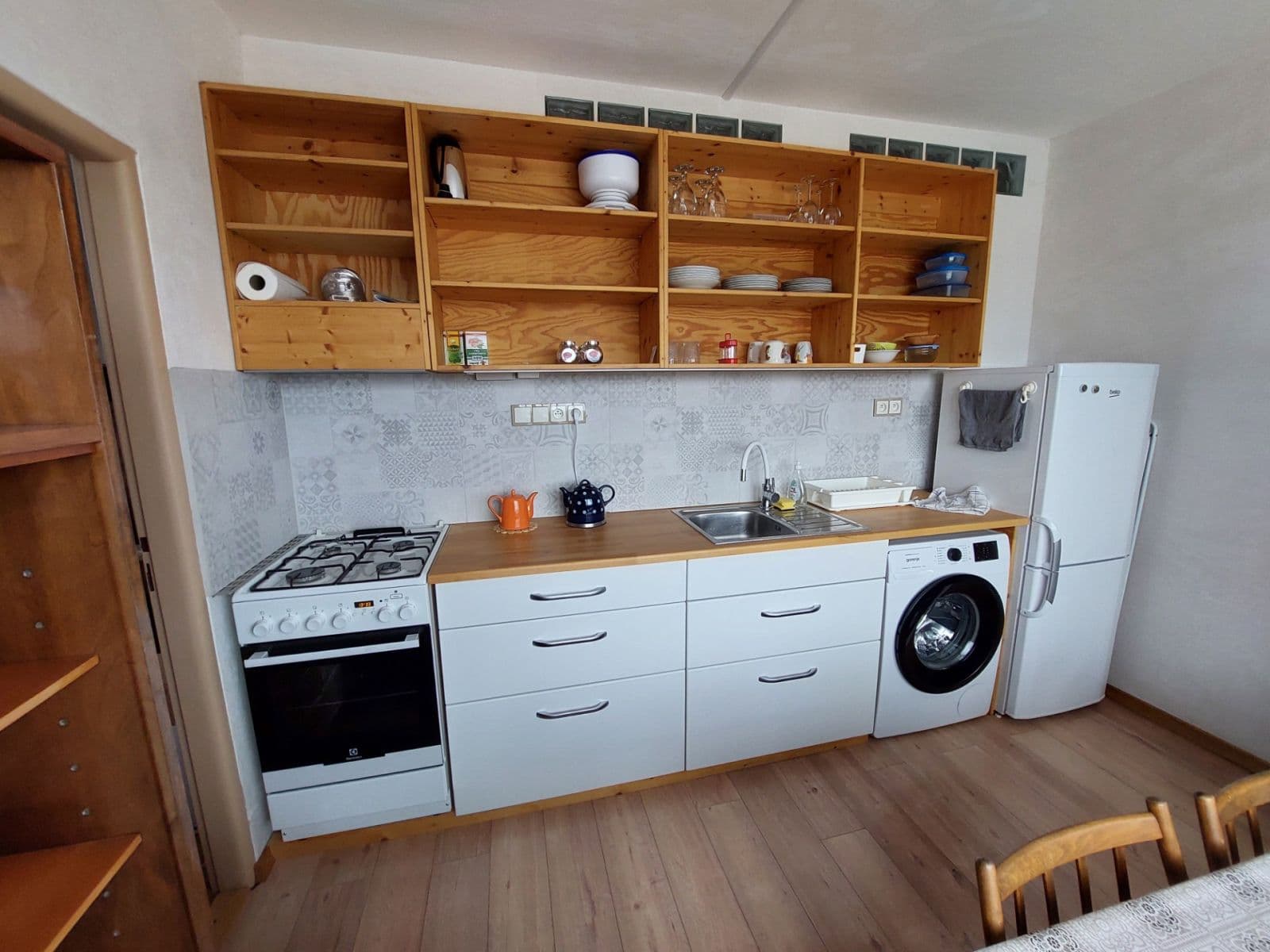 Prenájom bytu 1-izbový 38 m², Narcisová, Košice - mestská časť Západ, Košický kraj Prenájom bytu 1-izbový 38 m², Narcisová, Košice - mestská časť Západ, Košický kraj